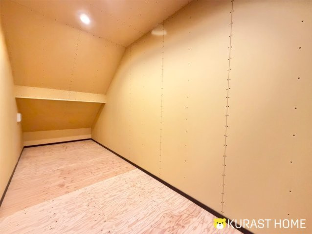 京都市西京区下津林六反田　店舗付き住宅の収納|屋根裏収納