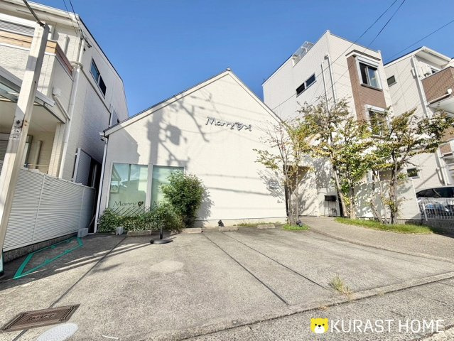 京都市西京区下津林六反田　店舗付き住宅の外観