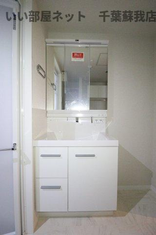 （仮称）市原市白金町マンションの洗面所|広い洗面スペース