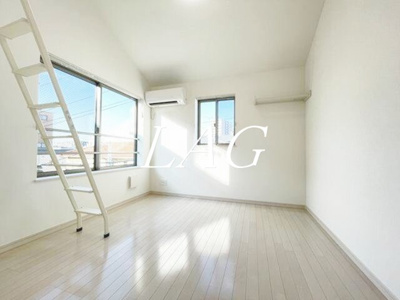 【居間・リビング】 | シャンテ ヌーベル ヴィ | 洋室のお部屋です。