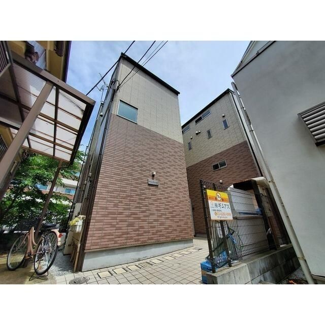 バーミープレイス赤羽の外観
