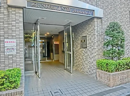 メゾンドヴィレ浅草橋のエントランス