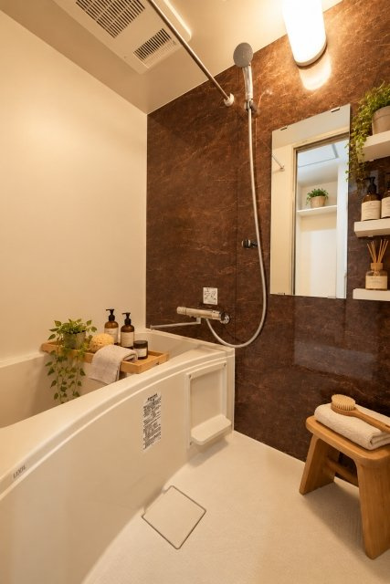 グランクォール武蔵小杉の浴室|※家具小物含めイメージ図