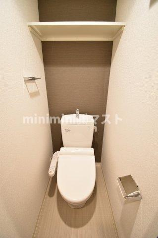 大阪市北区西天満６丁目の賃貸マンションのトイレ