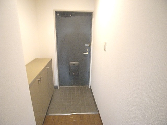 リバージュⅡの玄関