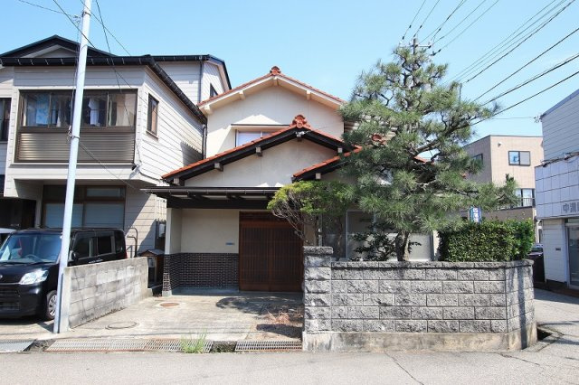 金沢市暁町の中古一戸建