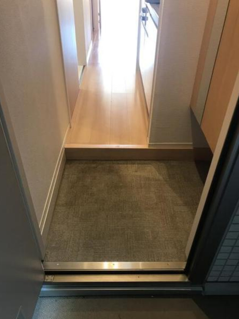リバーシティ阿佐ヶ谷の玄関