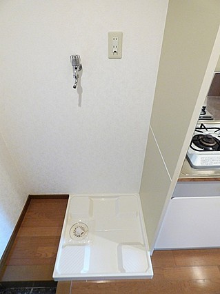 神戸市灘区楠丘町１丁目の賃貸マンションの洗面所