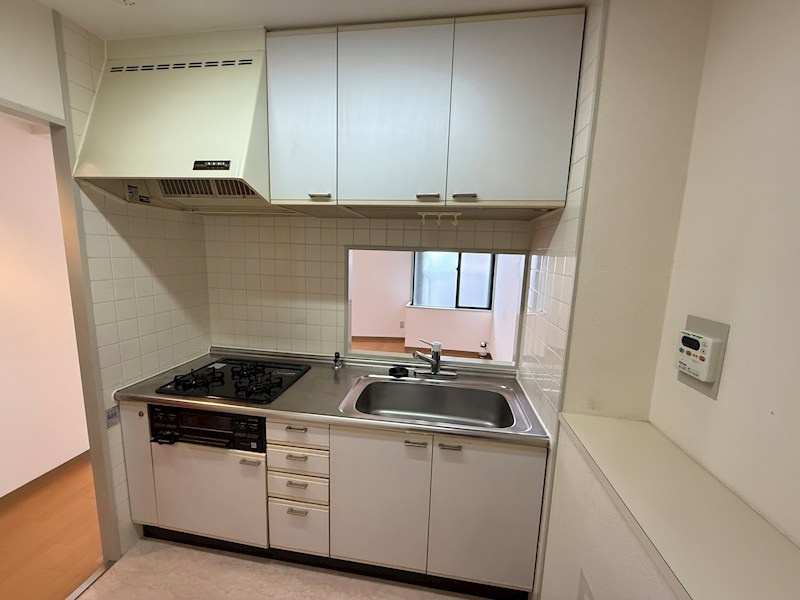 西宮市越水町の賃貸マンションのキッチン