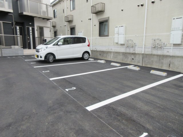 K　SHIJIMIの駐車場