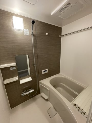 プラスドア目白台の浴室