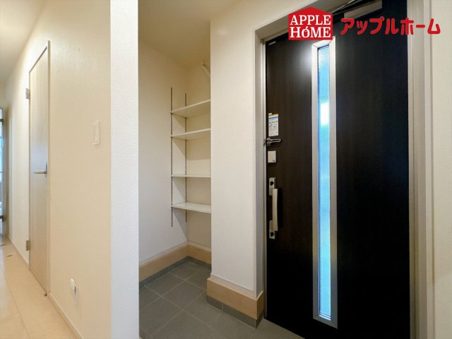[中古住宅] さいたま市西区中野林の玄関
