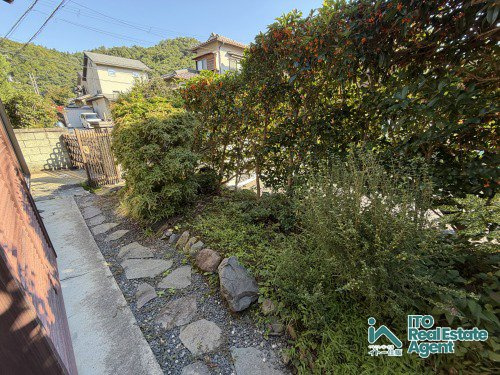 静市市原町 中古戸建の庭|前庭