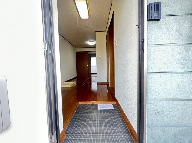 コンフォートコマオカの玄関|落ち着いた玄関です
