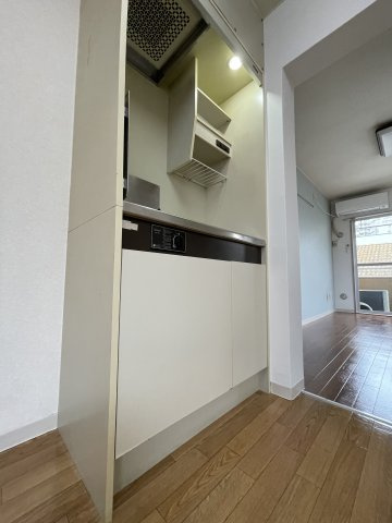 ホーク光ハイツのキッチン|コンパクトなキッチンで掃除もラクラク