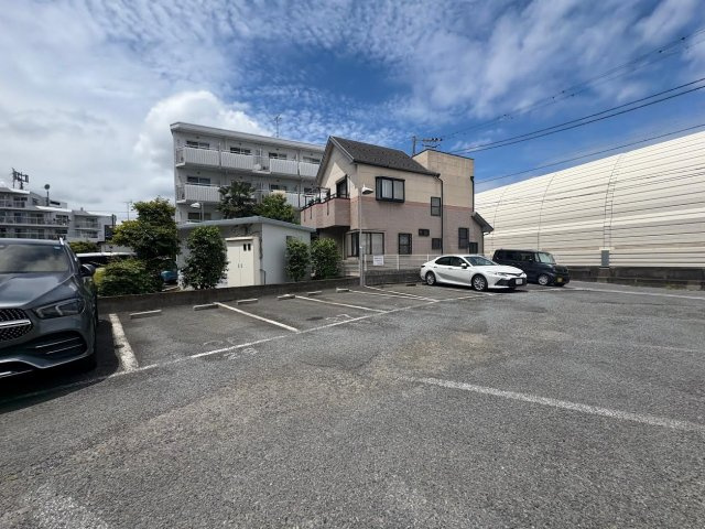 アフィニス原木のエントランス|毎日通るエントランスはこのようになっています