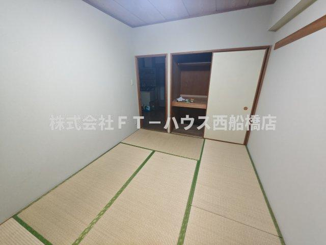 シャトーさつきビルの和室