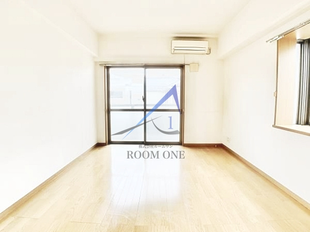 ドミール平和台の居間・リビング|洋室のお部屋です。