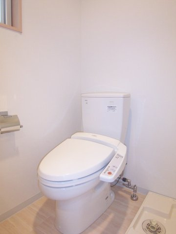 メゾン・ブルーのトイレ|落ち着いたトイレです