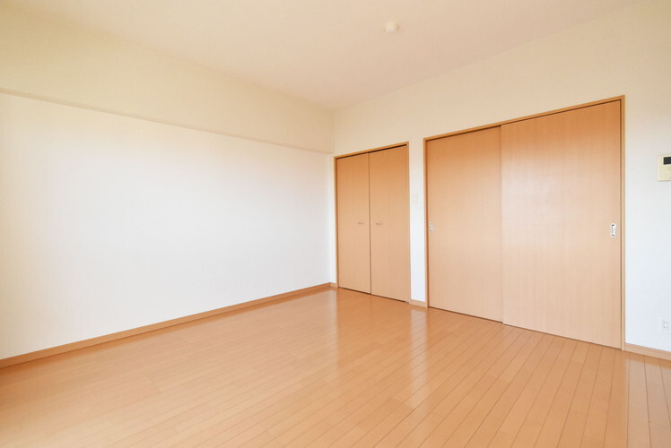 アンプルールぺトンHISASHIの洋室|使い勝手のいい洋室です