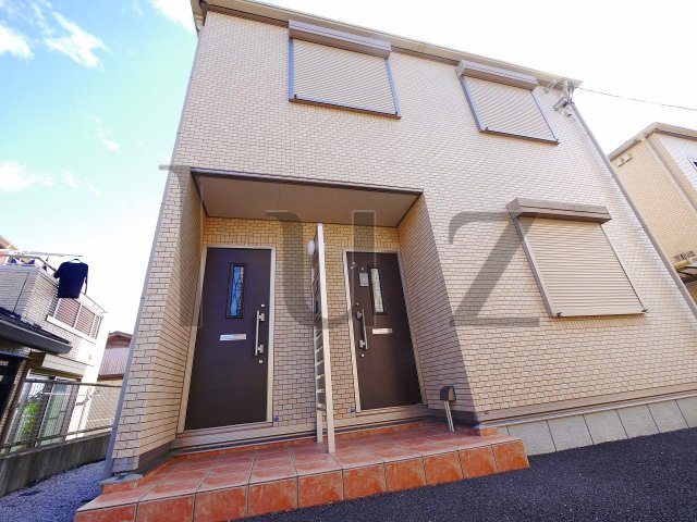 クレストヒル山下の外観
