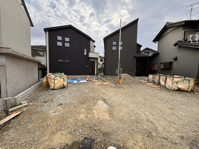尾張旭市新居町今池下２棟【仲介手数料無料　旭丘小　旭中】の外観|今すぐのご案内可能です！→  0120-336-922　までお気軽にお問い合わせください。