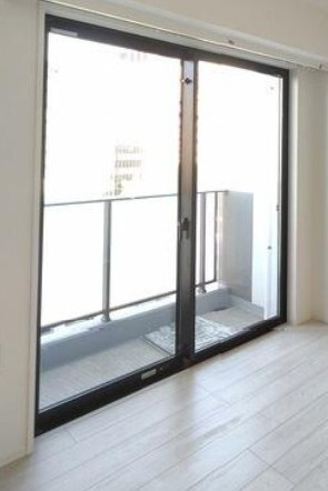 千代田区神田猿楽町２丁目の賃貸マンションのバルコニー
