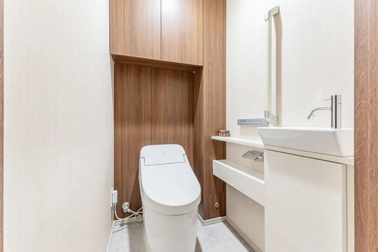 リーフィアレジデンス杉並井草森公園のトイレ|シンプルで使いやすいトイレです