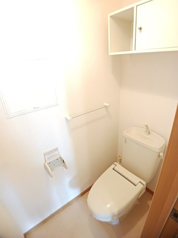 メゾンフォルテⅠのトイレ|ゆったりとした空間のトイレです