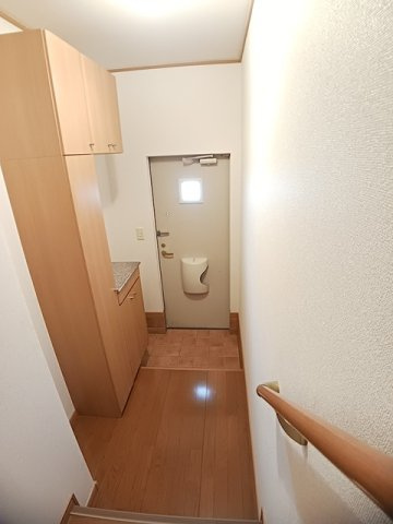 メゾンフォルテⅠの玄関|シンプルで使いやすい玄関です