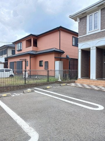 メゾンフォルテⅠの駐車場|駐車場完備です