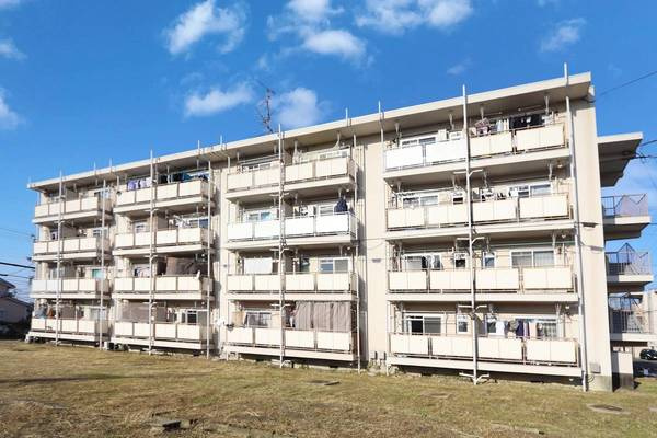 ビレッジハウス山北6号棟の外観|外観もきれいです