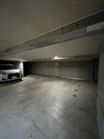 札幌市白石区本通１６丁目南のアパートの駐車場|駐車場があるので、車を買う予定の方も安心です