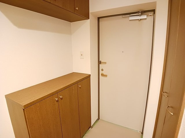 パルテール４．３の玄関|明るい玄関です
