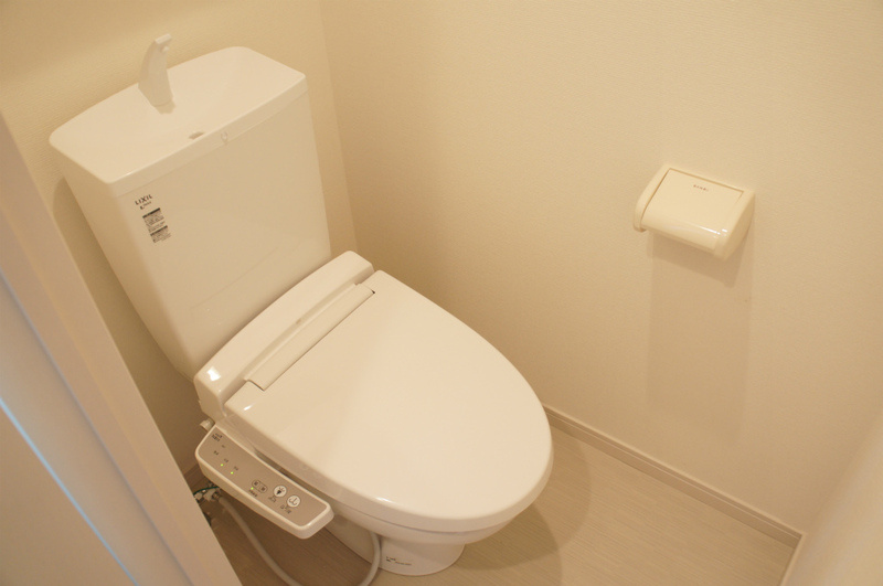リブリ・コア 西船のトイレ|落ち着いた色調のトイレです