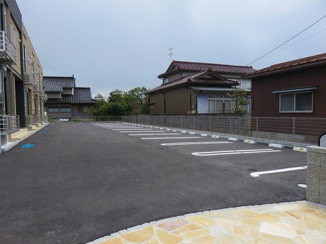 コンフォーティアⅡの駐車場|駐車場があります