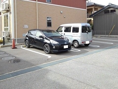 フルール・ド・スリジェの駐車場|駐車場です