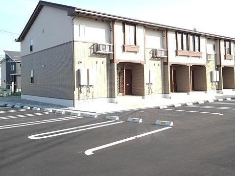 ニューバンブスⅢＡの駐車場|駐車場があるので、車を買う予定の方も安心です