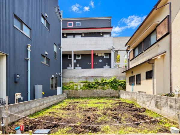 横浜市神奈川区斎藤分町の新築一戸建の前面道路含む現地写真|陽当りの良さ、住環境を現地にてご確認下さい！
周辺環境も合わせてご案内させていただきます！