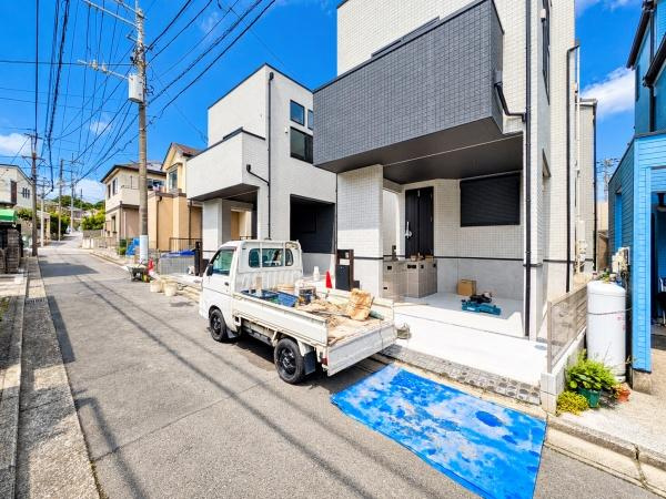 横浜市緑区寺山町の新築一戸建の前面道路含む現地写真|陽当りの良さ、住環境を現地にてご確認下さい！
周辺環境も合わせてご案内させていただきます！