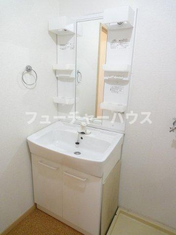 エルディム蔀３のトイレ|コンパクトで使いやすいトイレです