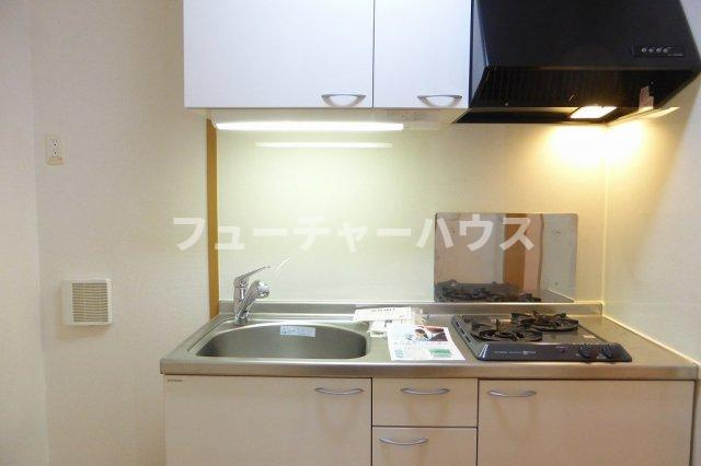 サンレイクのキッチン|コンパクトなキッチンで掃除もラクラク