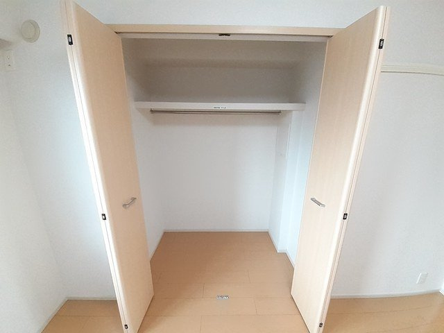 サニーメゾン　前島の収納|大きなものも収納できそうです