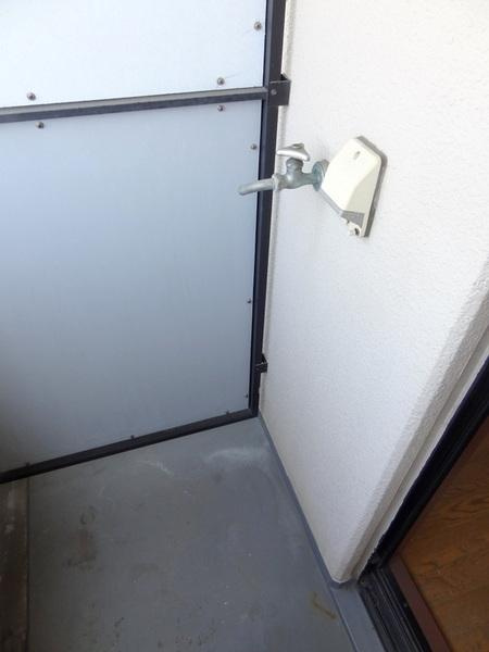 コンチネンタル大正のバルコニー|★洗濯機はここに★