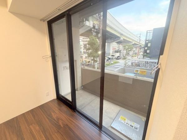 JJコート市岡の洋室