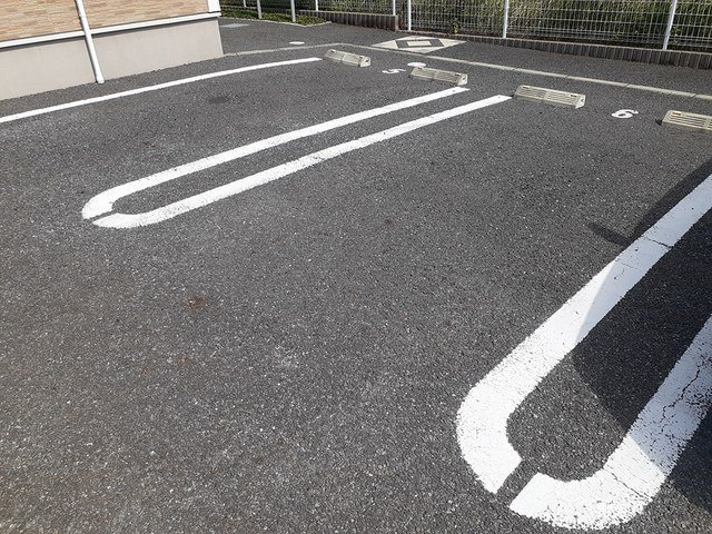 【駐車場】 | アヴニール・ヒルズⅡ | 駐車場です