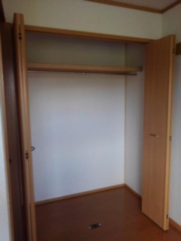 サニーハイツＤの収納|こまごまとしたものを収納できそうですね