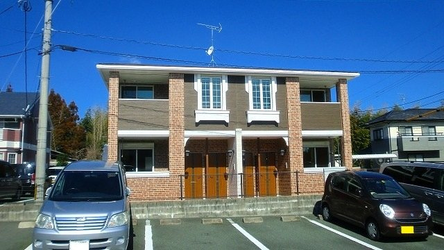 ピアヴィレッジＦの外観|落ち着いた雰囲気の外観です