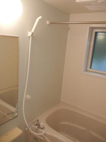 ピアヴィレッジＦの浴室|コンパクトで使いやすいお風呂です