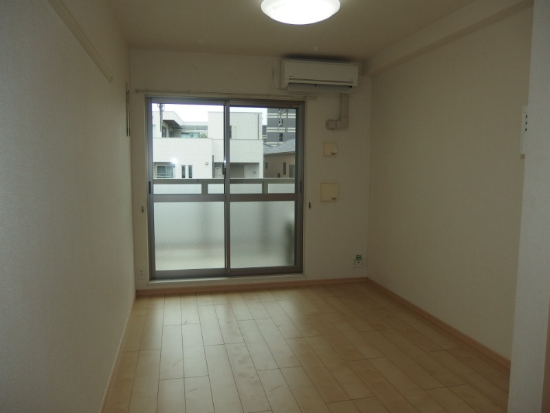 サンリット三建の内装|内装は落ち着いています